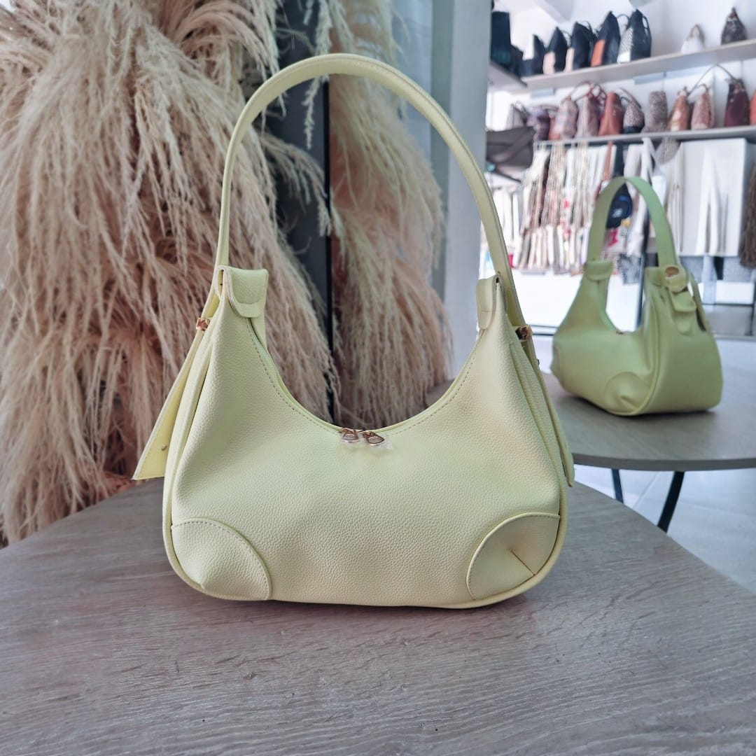 🤩BOLSO LUCIA,VERSÁTIL Y ELEGANTE 100% CUERO 👜